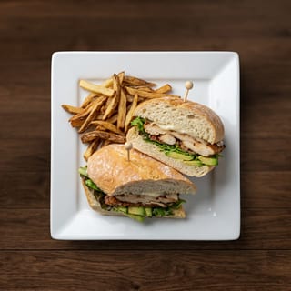Grilled Chicken & Avocado