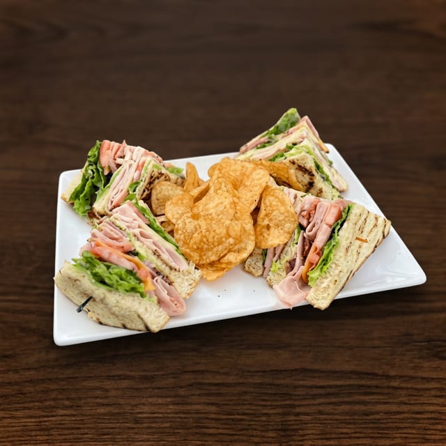 Lunch Pub Club.